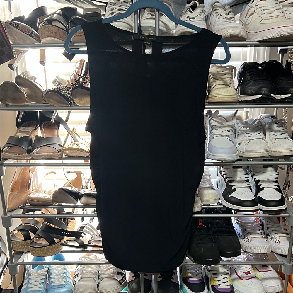 Cynthia Steffe Black Sleeveless Sheath Top